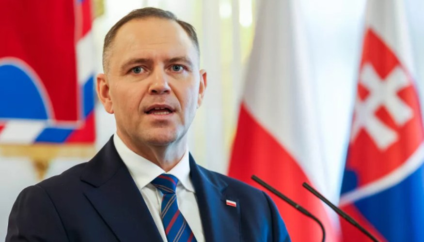 Президент Польщі Кароль Навроцький під час виступу в Радружі