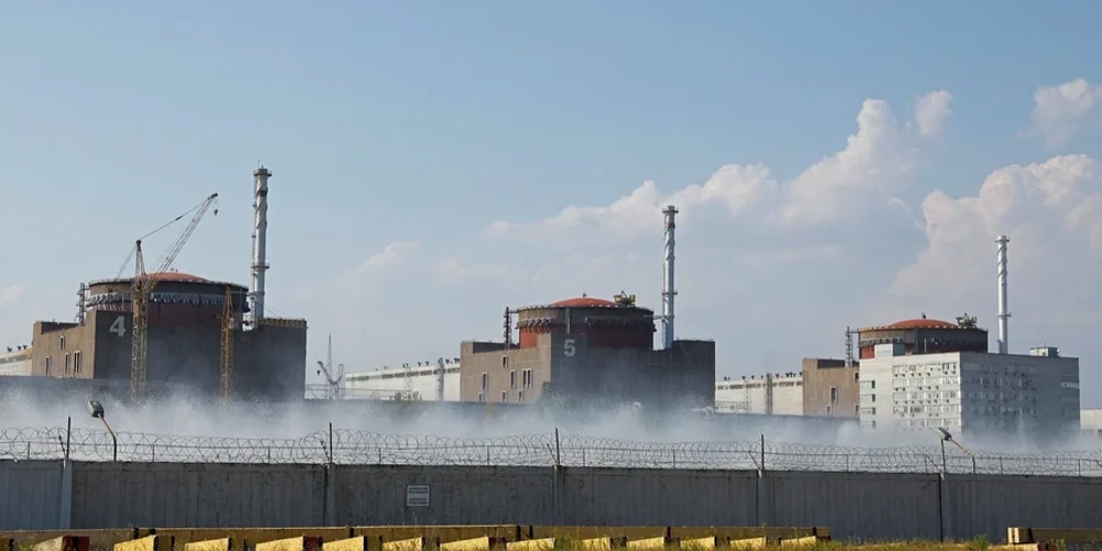 Запорізька атомна електростанція, фото з промислової зони станції