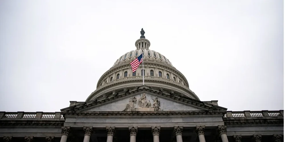Група сенаторів США у Сенаті під час спільної заяви
